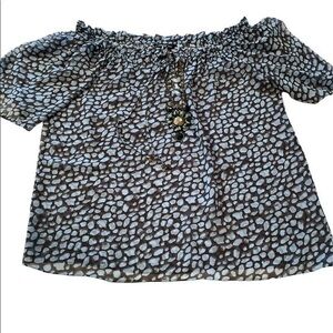 Moda  off the shoulder black and blue top in size medium